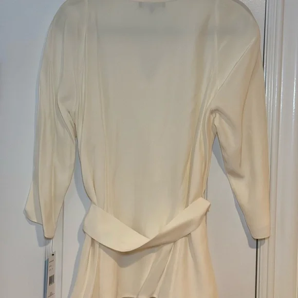 NWT Lafayette 148 Women’s Silk Blouse Quiet Luxury Workwear Feminine Elegant - Picture 4 of 6